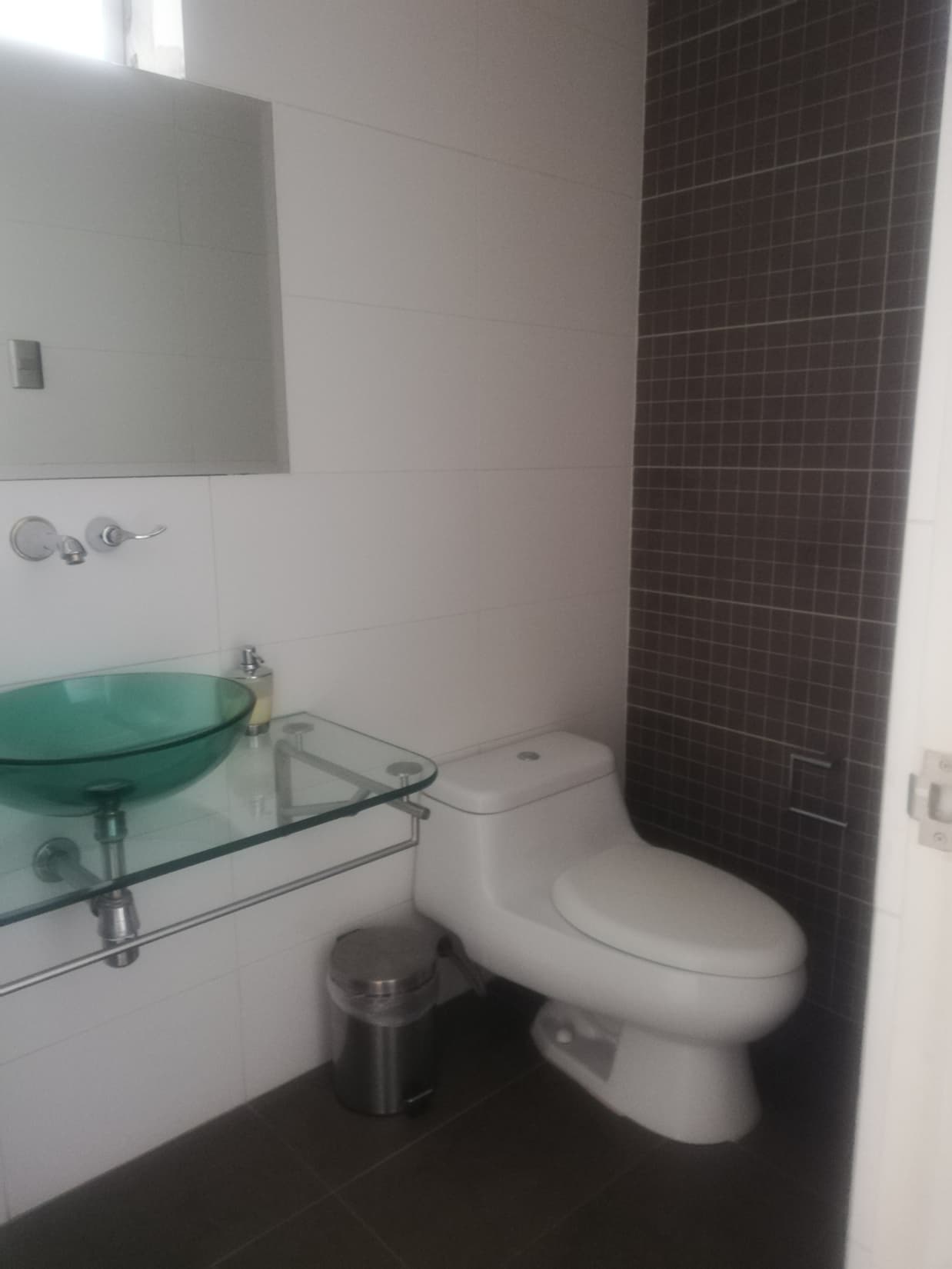 REMATO POR VIAJE AMPLIO DEPARTAMENTO EN CASUARINAS  162 M2 A $200,000 — foto 4