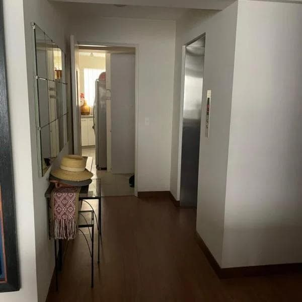 Se Remata por Viaje Departamento Amplio en Surco Excelente Ubicación — foto 2