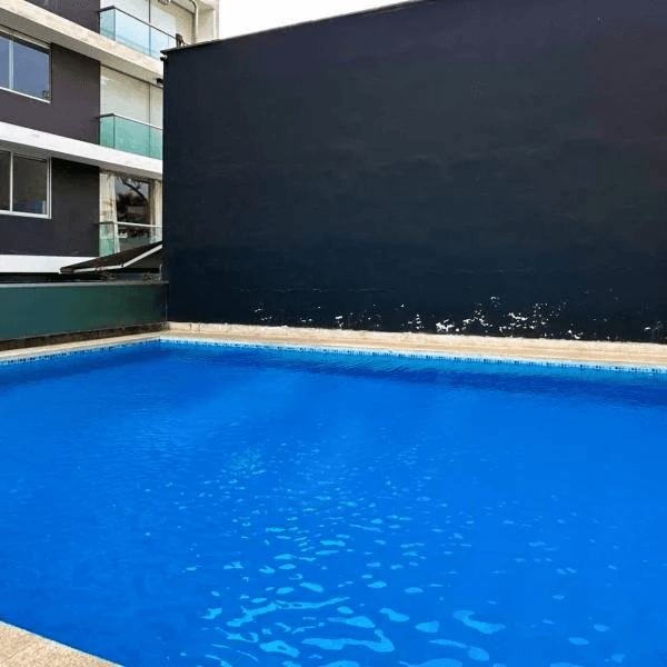 Vive el Lujo en La Molina VENTA Moderno Departamento con Vista a Parque Interior — foto 2