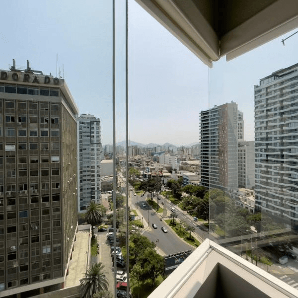 VENTA DEPARTAMENTO LINCE A POCOS PASOS DE SAN ISIDRO