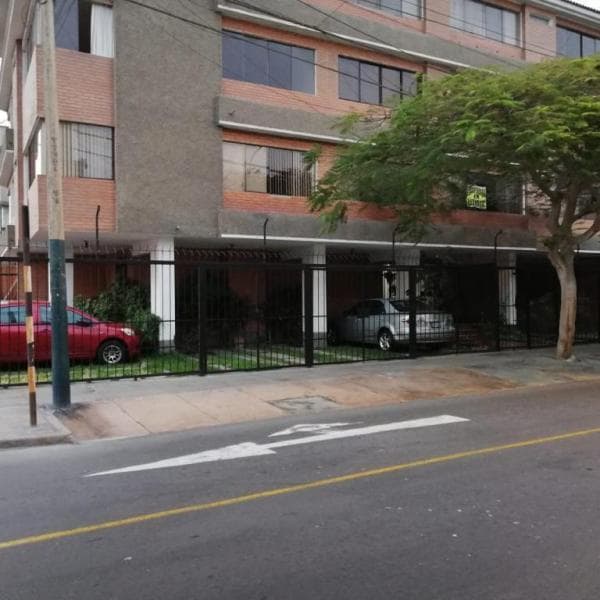 SE VENDE DPTO FLAT EN SURCO — foto 1
