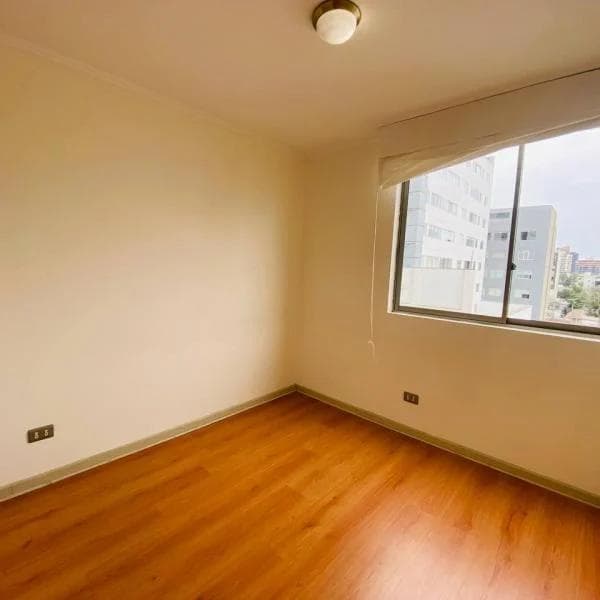 VENTA DE DEPARTAMENTO + 2 ESTA + 1 DEP EN SAN ISIDRO — foto 3
