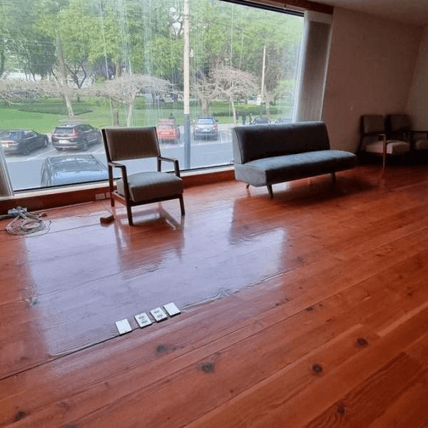 OPORTUNIDAD DE INVERSION SE VENDE CASA COMO TERRENO CON EXCELENTE UBICACIN — foto 2
