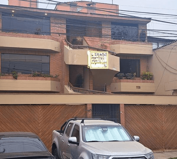 Baj de precio Departamento  dormitorios Surco — foto 3