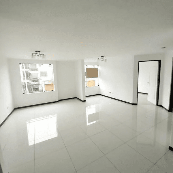 VENTA DE OCASION DEPA REMODELADO A PASOS DE LA AV CONSTRUCTORESLA MOLINA — foto 1