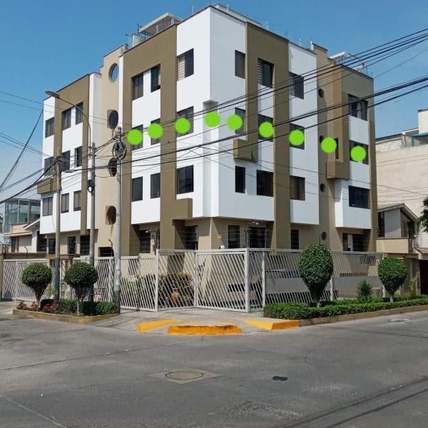 SURCO VENDO DEPARTAMENTO CON COCHERA — foto 2