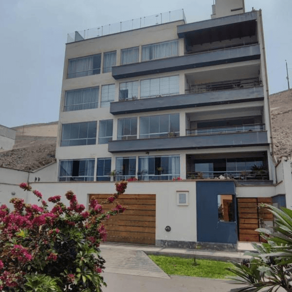 A LA VENTA HERMOSO DEPARTAMENTO EN CASUARINAS SURCO — foto 1