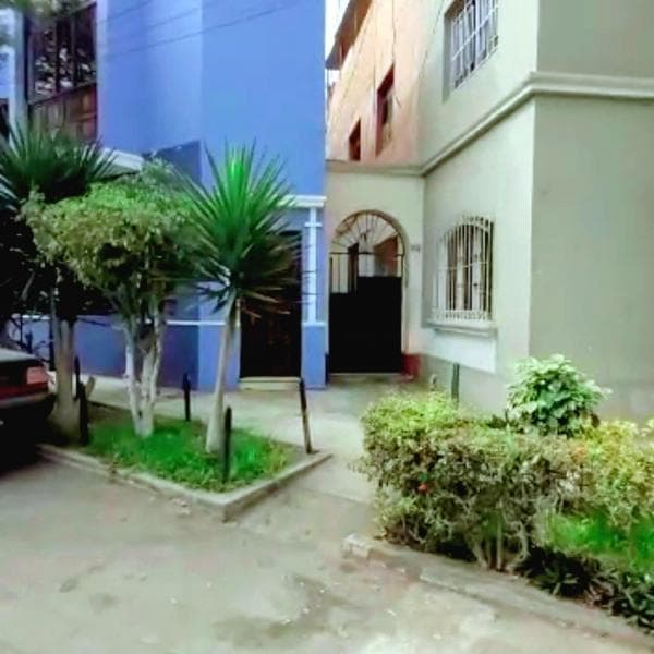 OPORTUNIDAD DPTO PRIMER PISO LINCE  LIMITE CON SAN ISIDRO — foto 1