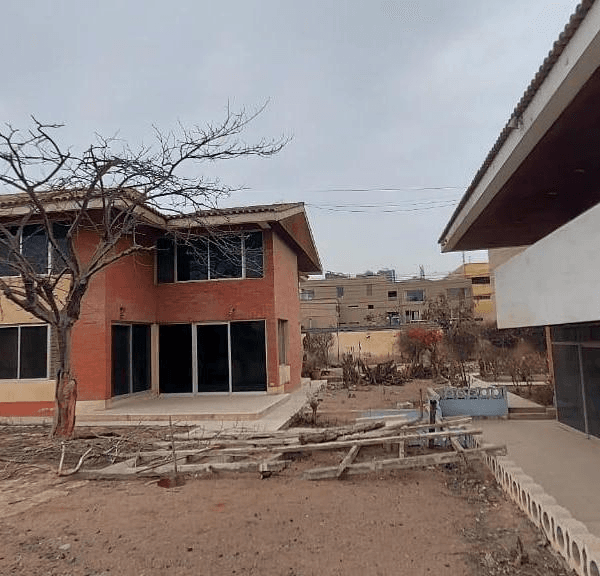Casa en  Venta como Terreno — foto 1