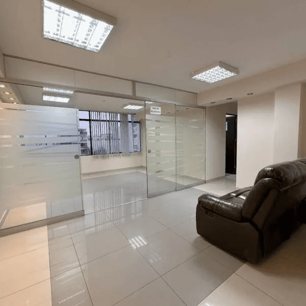 Oficina en Venta en San Isidro  Ubicacin Privilegiada en Javier Prado — foto 4