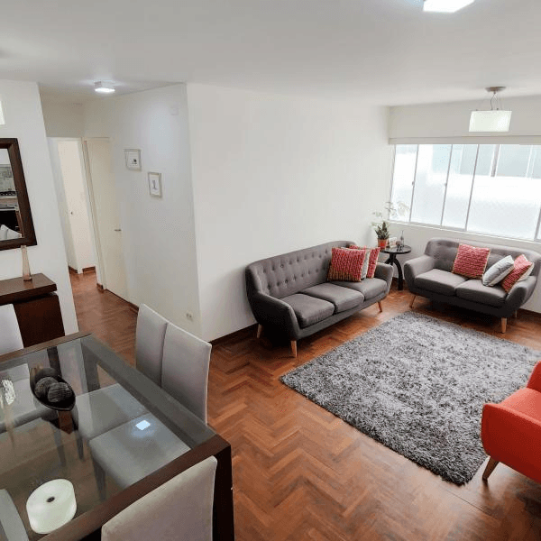 Oportunidad nica Amplio Departamento de  Dorm en Miraflores — foto 1