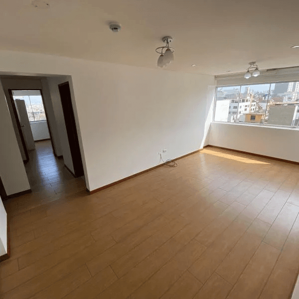 Venta departamento Surquillo lmite Miraflores y Surco  dormitorios frente a parque — foto 1