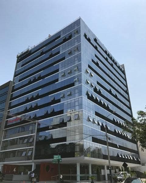 Oficinas Empresarial Venta Chacarilla  Av El Pinar  Vistacorp — foto 2