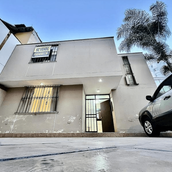 CASA CON VISTA LINEAL A PARQUE   LIMITE DE MIRAFLORES SURCO Y BARRANCO — foto 1