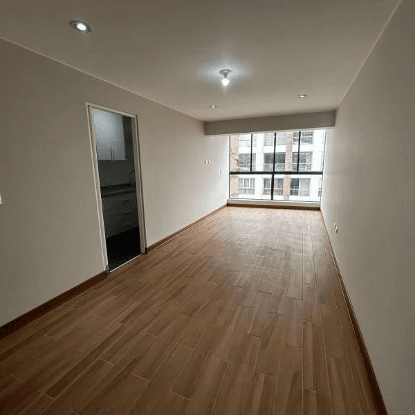 VENTA  DE DEPARTAMENTO DE  DORMITORIOS EN SURQUILLO LIMITE CON SAN ISIDRO — foto 1
