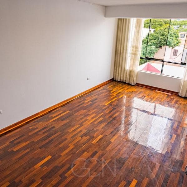 SE VENDE DEPARTAMENTO A POCAS CUADRAS DEL KENNEDY — foto 2