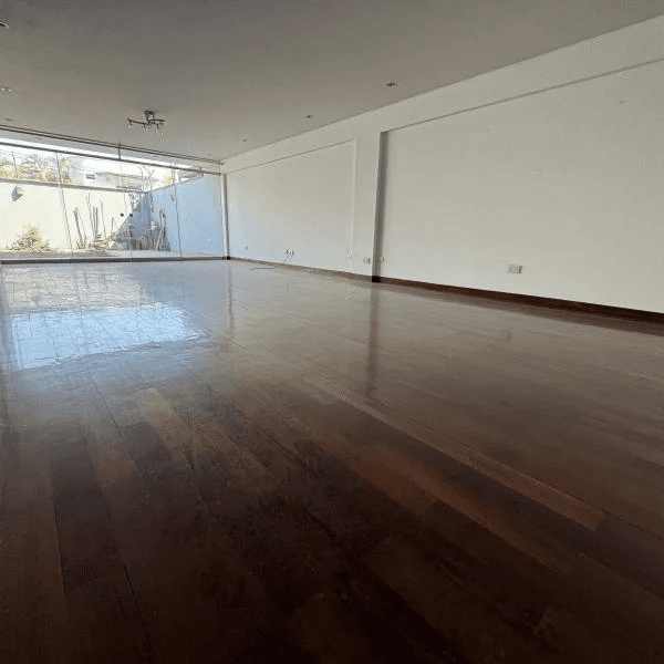 VENTA DE HERMOSO DEPARTAMENTO DE  M CON AMPLIA TERRAZA SANTIAGO DE SURCO — foto 1