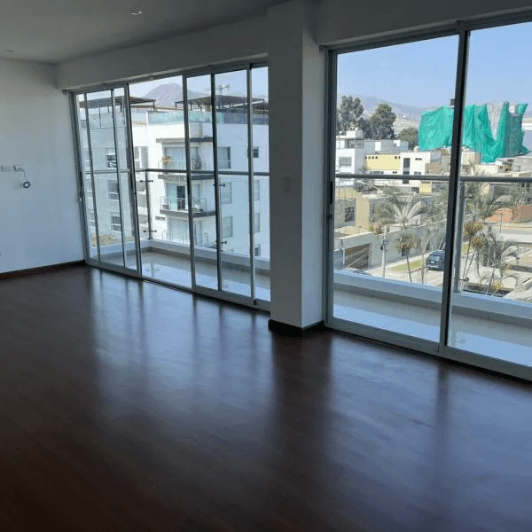 Hermoso y Amplio Flat    Cocheras Santiago de Surco — foto 5