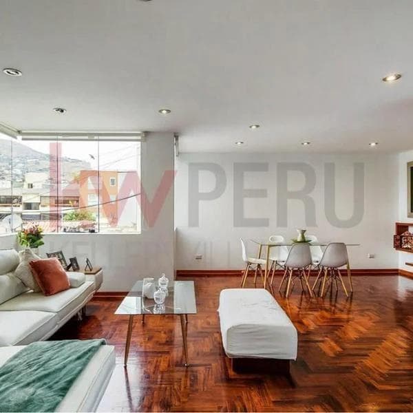 Vive en el Esplendor del Exclusivo Dplex en Surco Un Hogar de Ensueo Espera por Ti — foto 10
