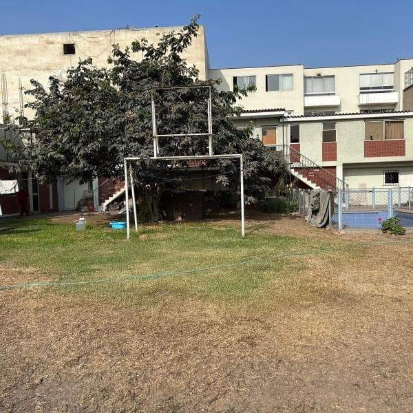 Casa a precio de terreno en Camacho La Molina — foto 1