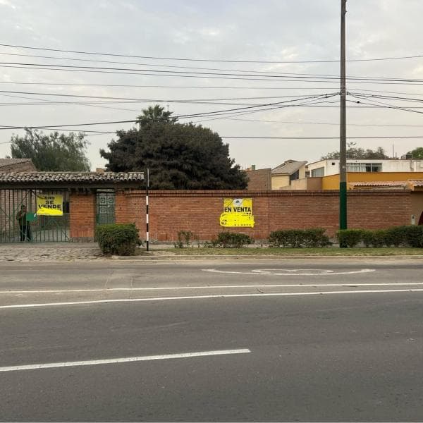 OCASION VENTA DE TERRENO DE  m EN AV RAUL FERRERO CUADRA  LA MOLINA — foto 2