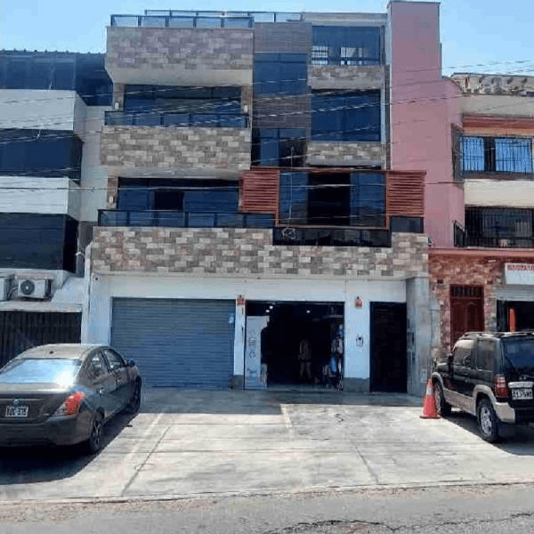 ALQUILO LOCAL COMERCIAL LA MOLINA LOS FRESNOS — foto 1