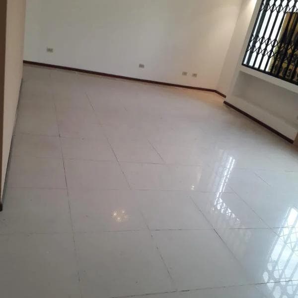 DPTO EN VENTA EN  PISO  URBSANTA CONSTANZA  SURCO  FRENTE AL JOCKEY PLAZA — foto 1