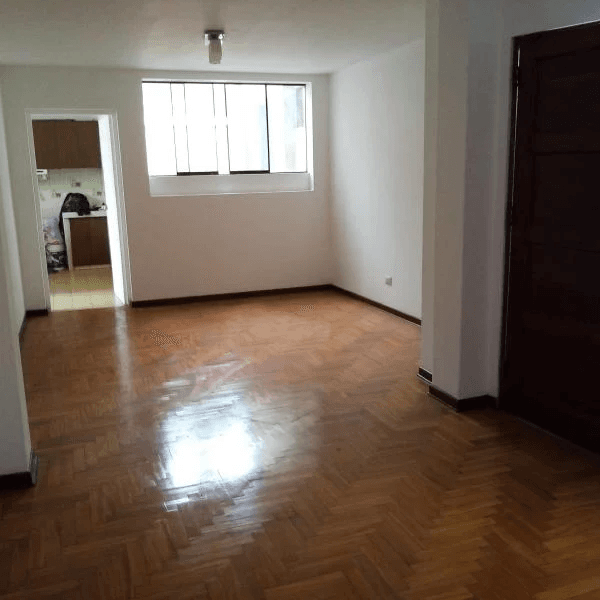 REMATO precio ocasin departamento m a  cuadra del puente Benavides Surco — foto 2