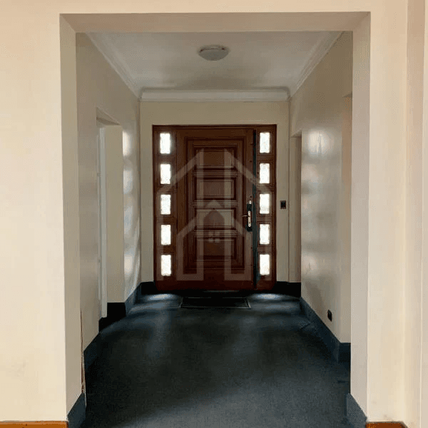 OCASIN Enorme Casa como Terreno en Venta en Avenida Salaverry — foto 2