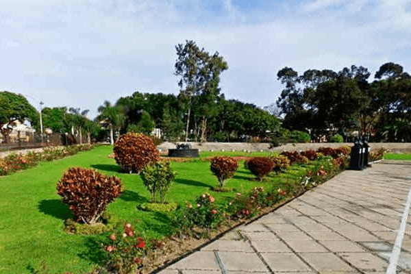 Oportunidad Se vende Casa para Remodelar a precio de Terreno — foto 4