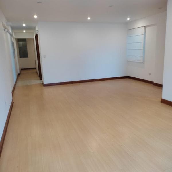 Bajó de precio !!! Hermoso departamento vista exterior! Surco límite con Miraflores — foto 4