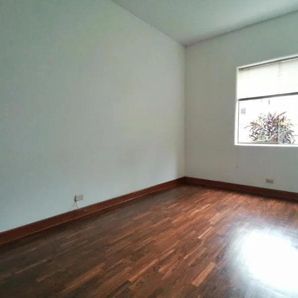 VENDO AMPLIO DPTO FLAT 1ER PISO 185 M2 CONDOMINIO REMODELADO ILUMINADO! SURCO — foto 6