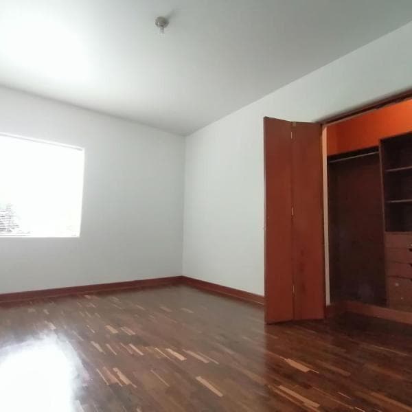 VENDO AMPLIO DPTO FLAT 1ER PISO 185 M2 CONDOMINIO REMODELADO ILUMINADO! SURCO — foto 8