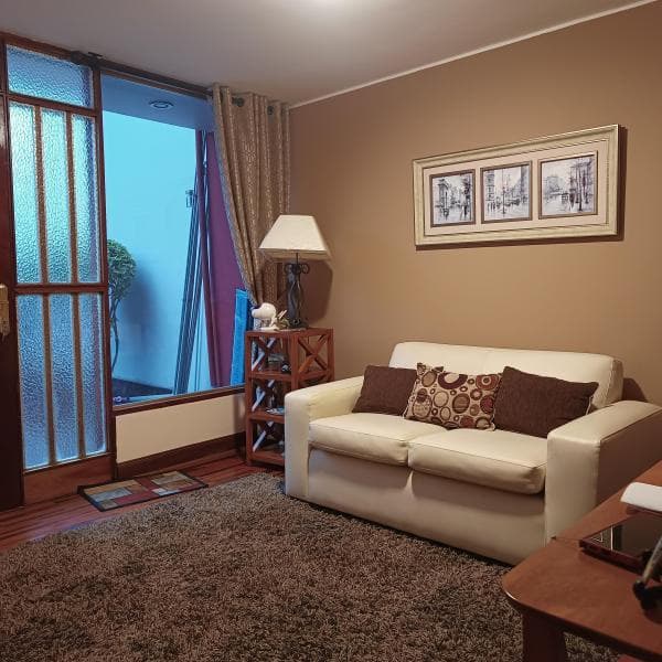 VENDO CASA REMODELADA 280 M2 4 DORM 1/2 CUADRA D PARQUE URB LAS MAGNOLIAS SURCO — foto 4