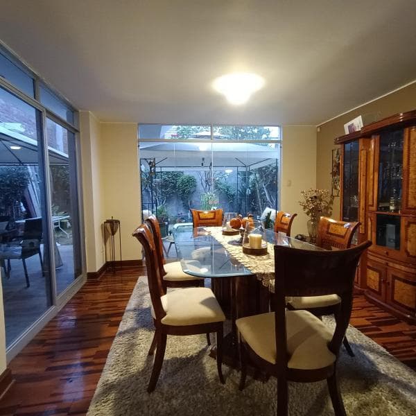 VENDO CASA REMODELADA 280 M2 4 DORM 1/2 CUADRA D PARQUE URB LAS MAGNOLIAS SURCO — foto 3