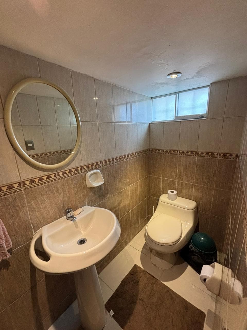 VENDO CASA + COCHERA FRENTE A PARQUE EN SURCO LIMITE MIRAFLORES — foto 2