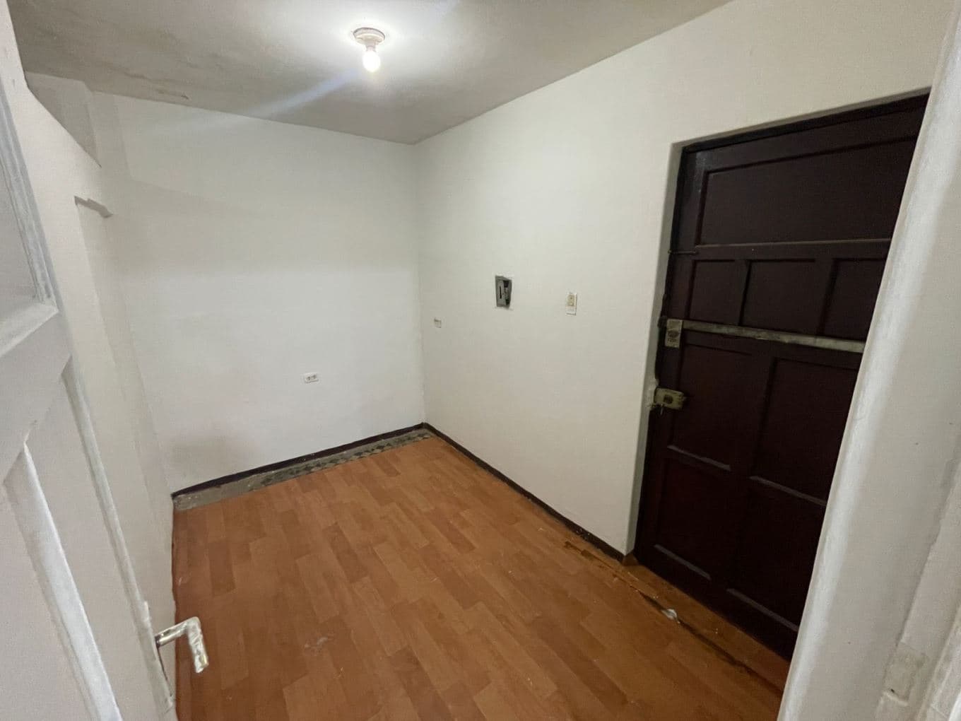 Oportunidad $$$ - 3 Dorm. 3er Piso SIN ASCENSOR y Frente a C. C. Risso! — foto 10