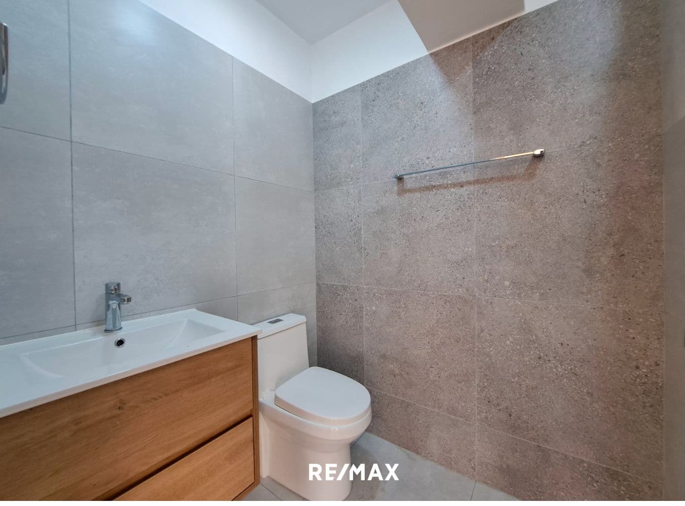 Departamento En Venta En Miraflores, Con Cochera Y Vista Externa — foto 11