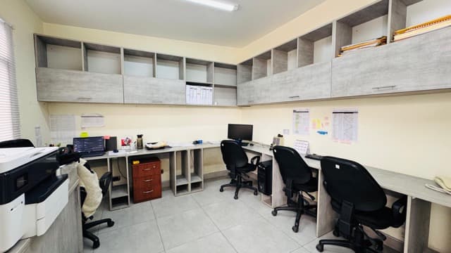 Oportunidad Unica - Casa Tambien Es Ideal Para Oficina O Proyecto Residencial — foto 4