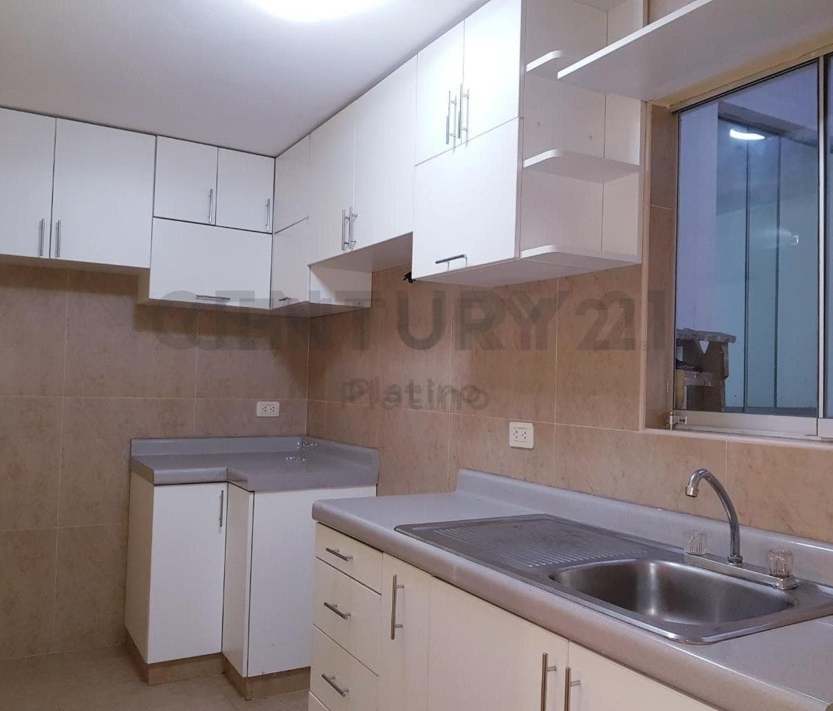 Vendo Departamento en Inmejorable Ubicación Remodelado Surco — foto 8