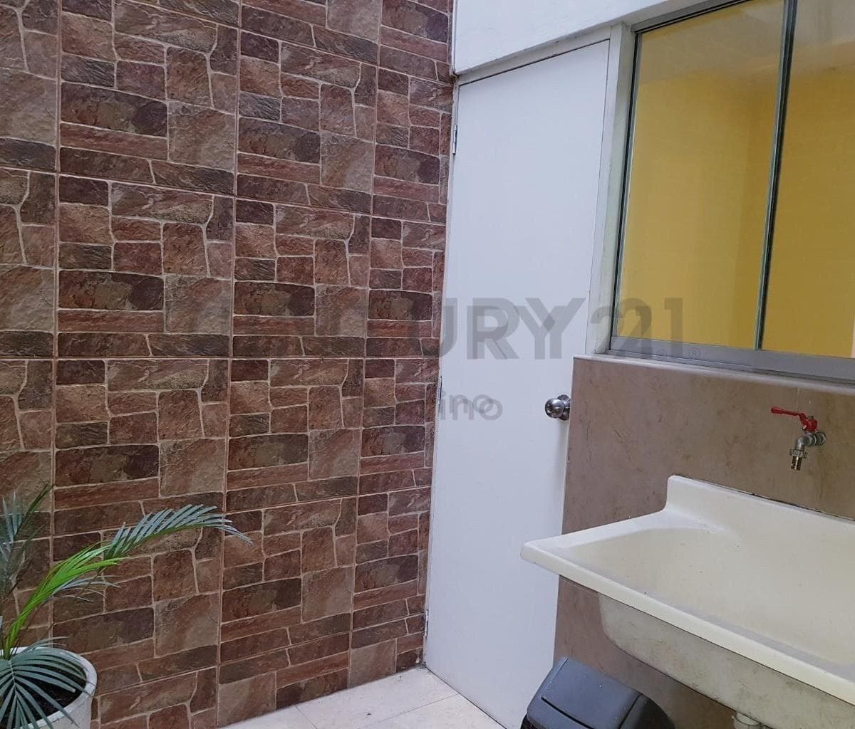 Vendo Departamento en Inmejorable Ubicación Remodelado Surco — foto 9