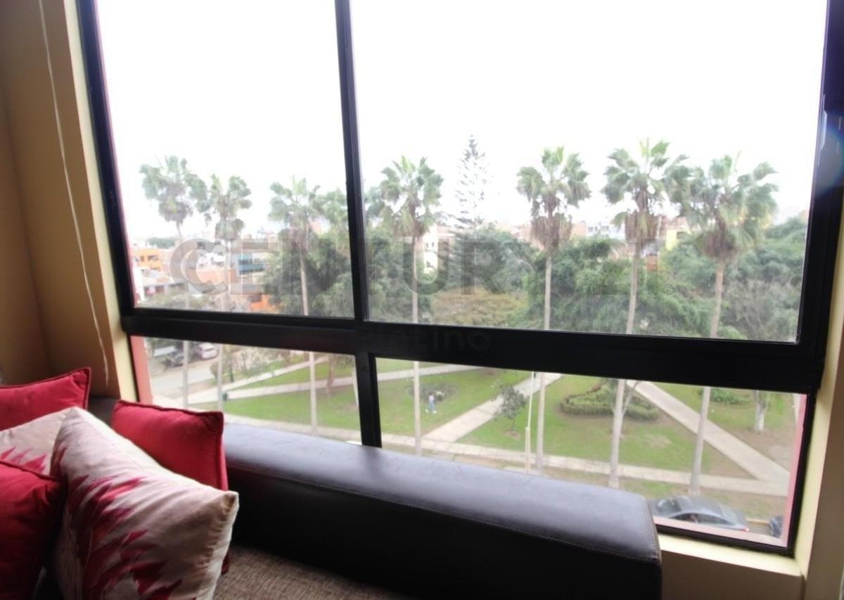 Ocasion! Se Vende Lindo Departamento en Bonita Zona Frente a Parque — foto 1