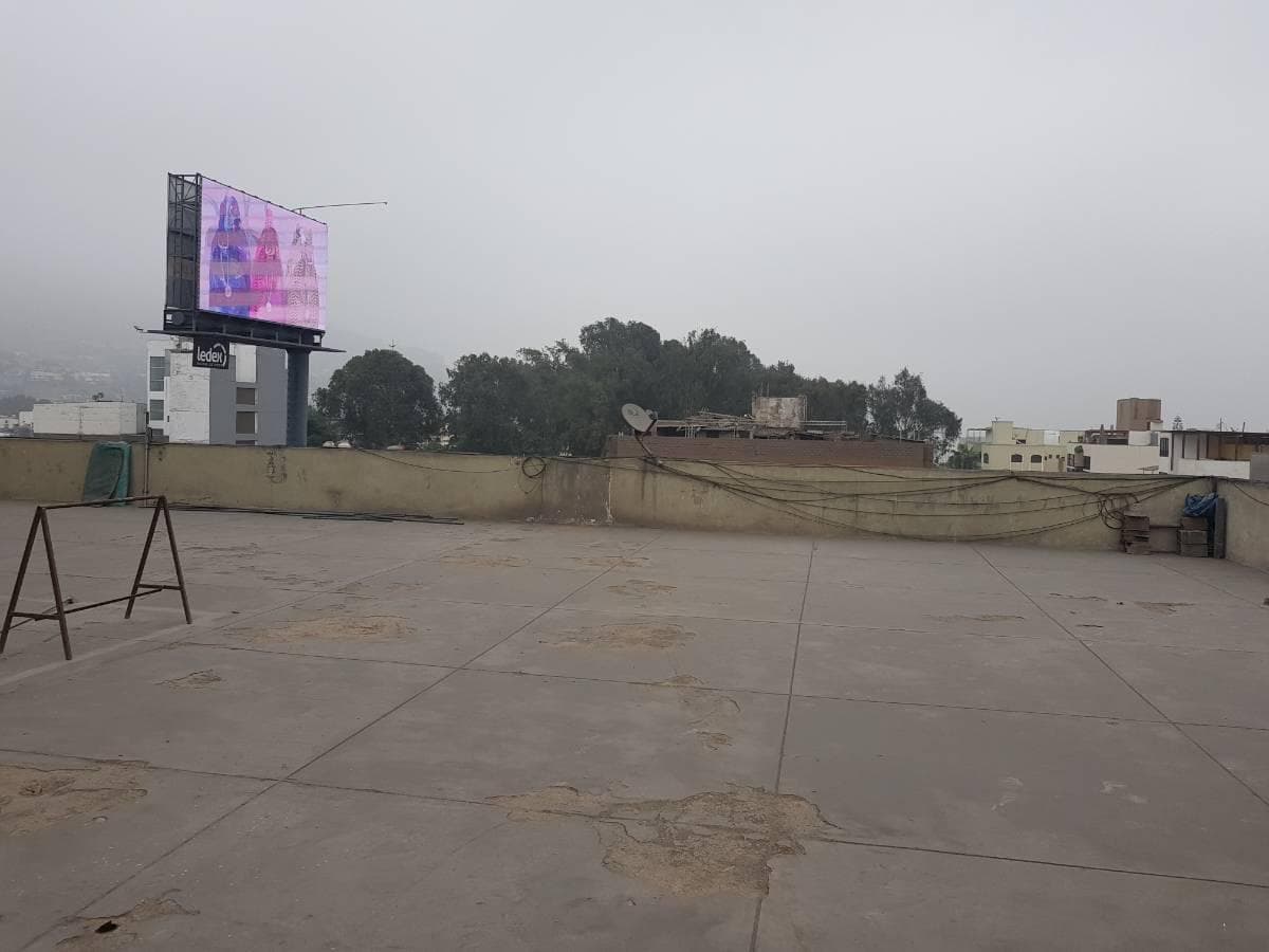 Remate de Azotea de 196 m² y Cochera de 12 m² en Av El Polo y Av Primavera — foto 6