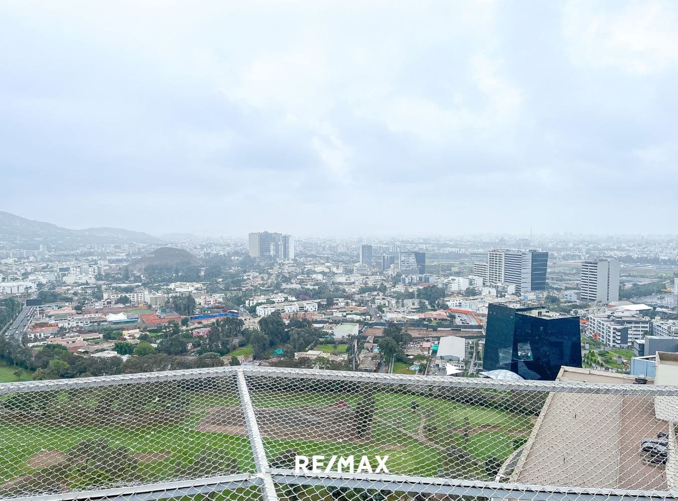 EXCLUSIVA OFICINA PREMIUM FRENTE AL GOLF LOS INCAS — foto 6