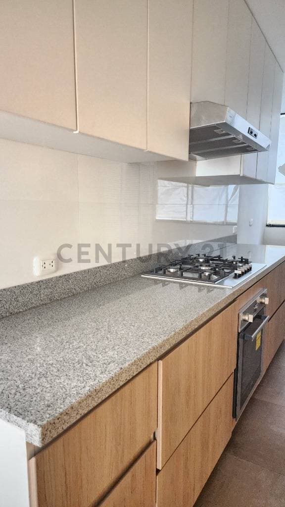 DEPARTAMENTO EN VENTA EN SANTIAGO DE SURCO — foto 3