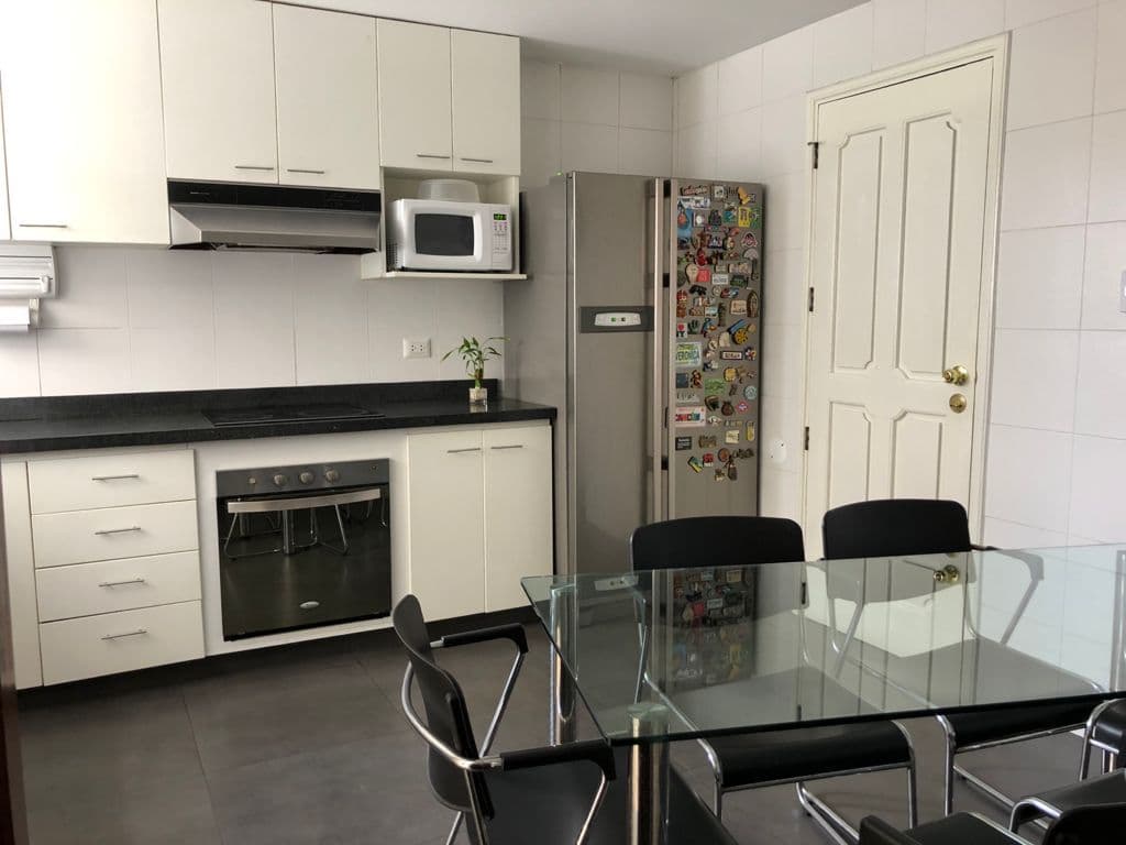 EN VENTA DEPARTAMENTO DUPLEX EN LA MOLINA URB. SANTA PATRICIA — foto 3
