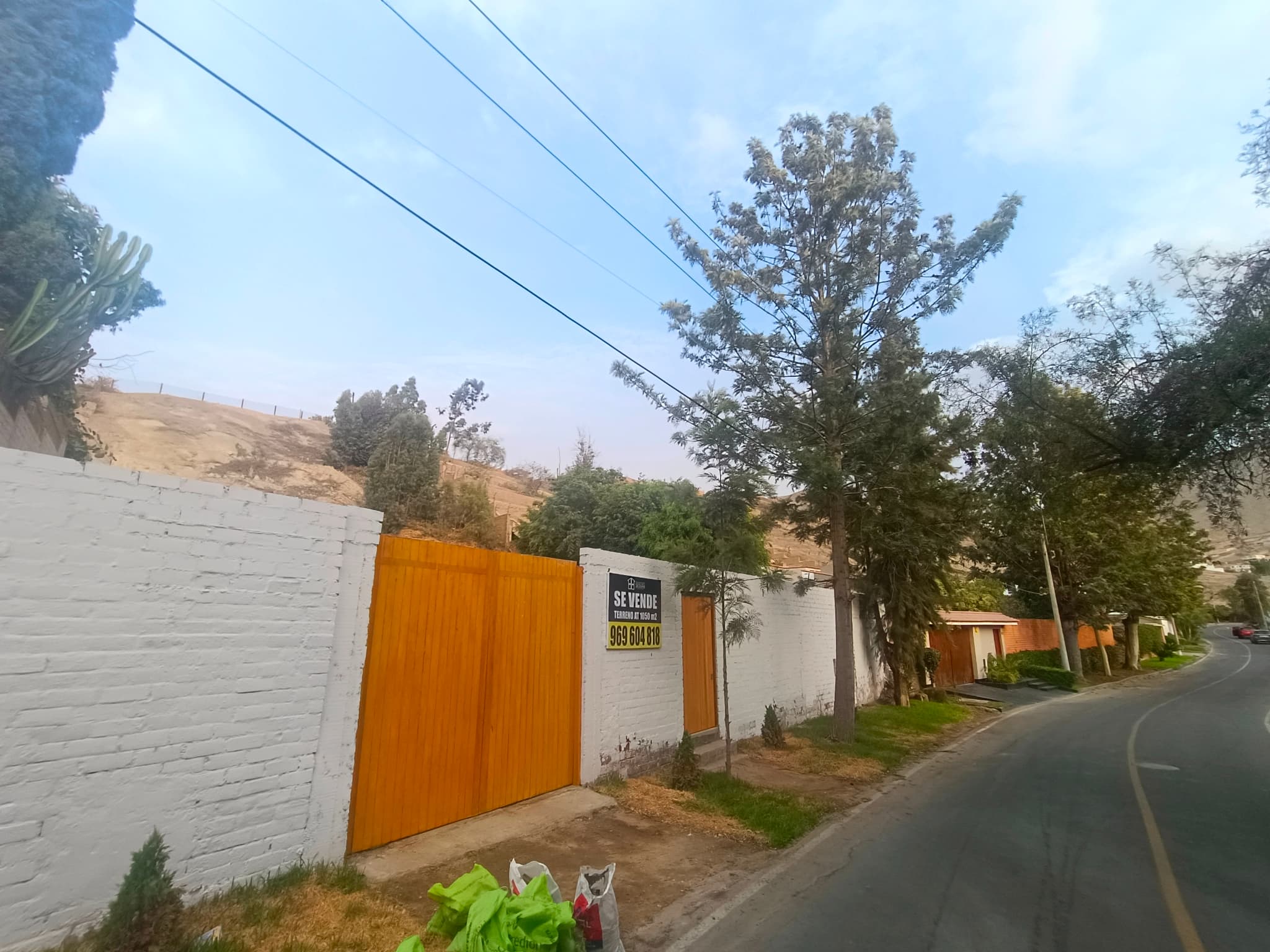 REMATO TERRENO RESIDENCIAL!! OPORTUNIDAD 1050 m2 SOL DE LA MOLINA — foto 1