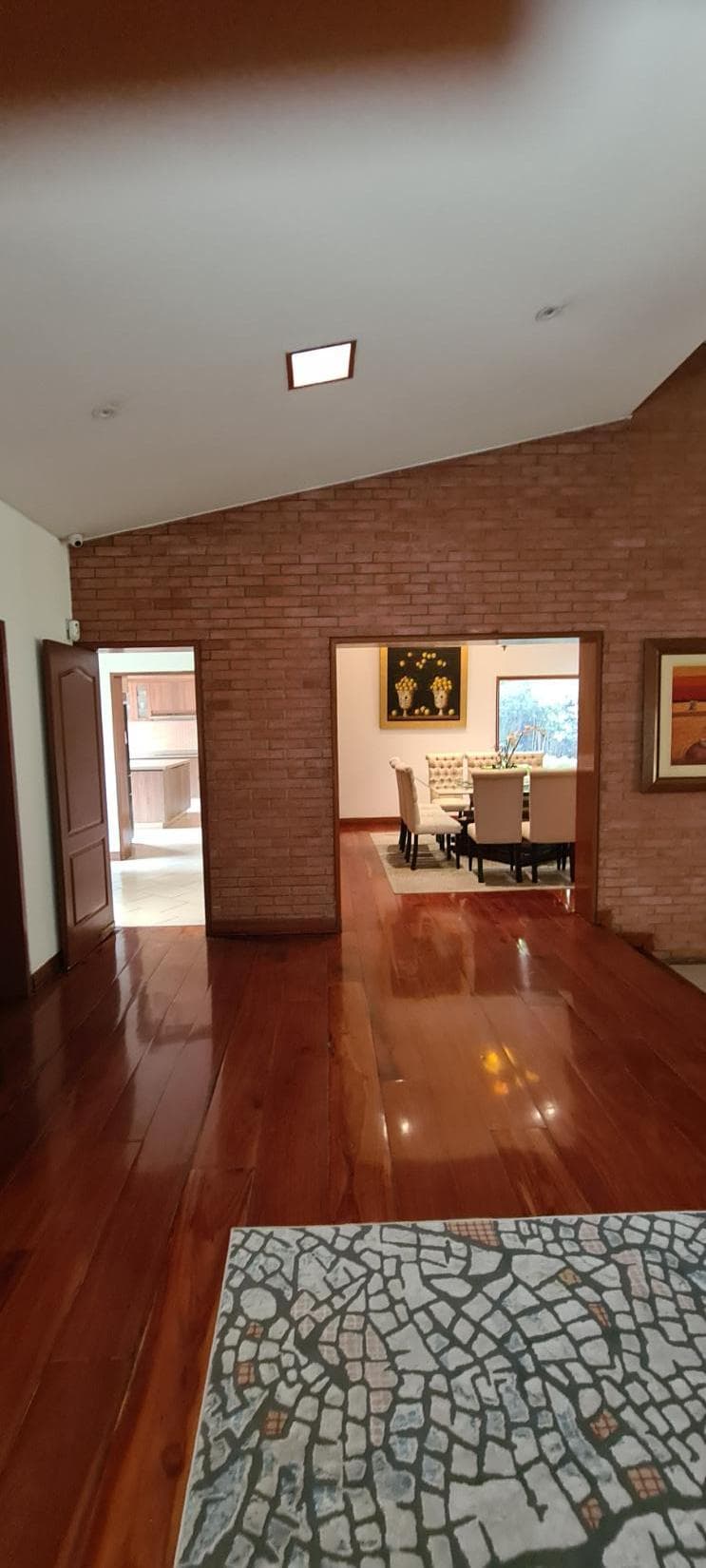 VENTA DE LINDA Y AMPLIA  CASA CON PISCINA  DE 2000 M2 EN LA MOLINA — foto 4
