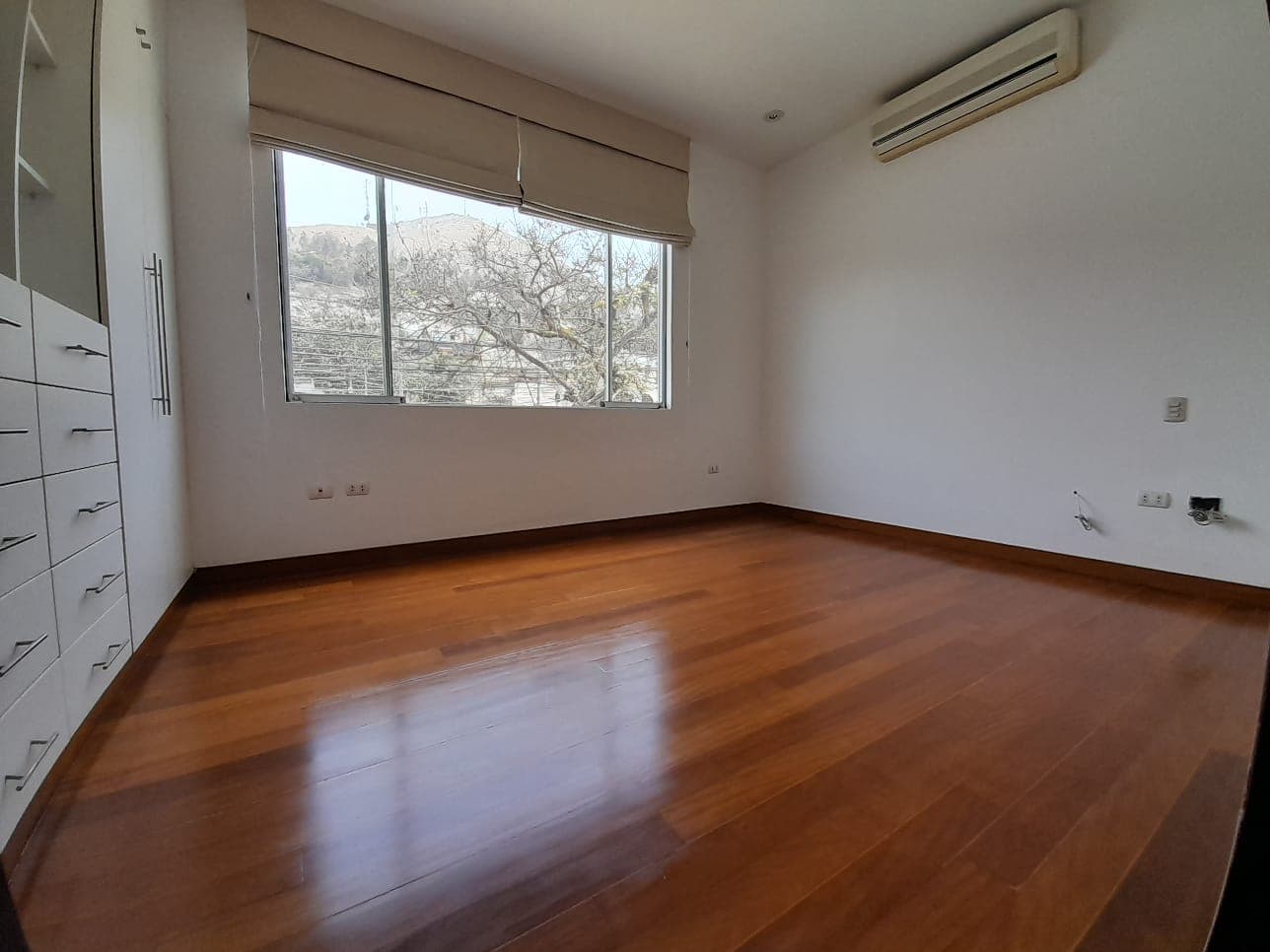 CASA EN LAS LAGUNAS DE LA MOLINA — foto 11