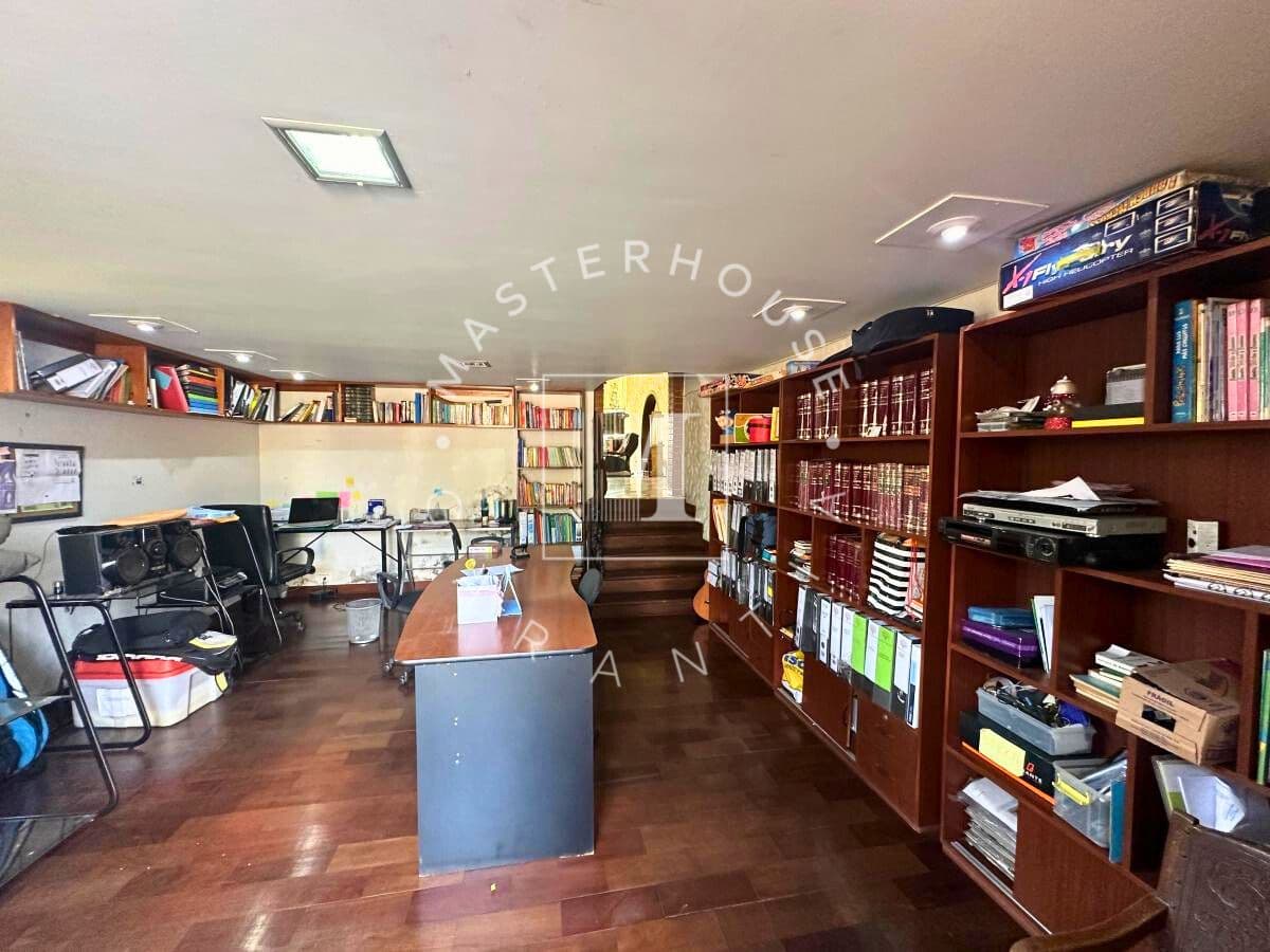 Bella Residencia, Rodeada De Jardines, En Zona Exclusiva De La Molina — foto 7